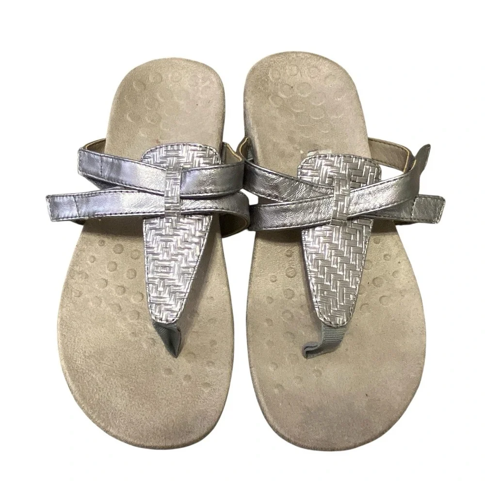 Vionic Thong Sandals 6 EU 3 Silver Metallic Leather Flat Orthotic Comfort Slide